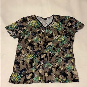 Cherokee Scrub Top